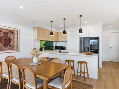 45 Graduation Parade, Taperoo