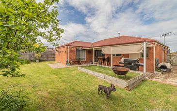 8 Wisteria Court, Pakenham