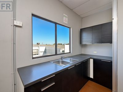 3 / 33 Hammond Road, Cockburn Central