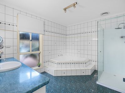 33 King William Court, Wallan