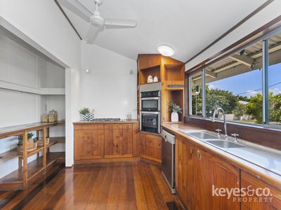 2 Brentnall Street, Mysterton