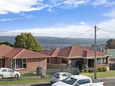 4 Karpaty Avenue, Newnham