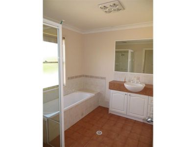 1 / 12 England Street, West Wollongong