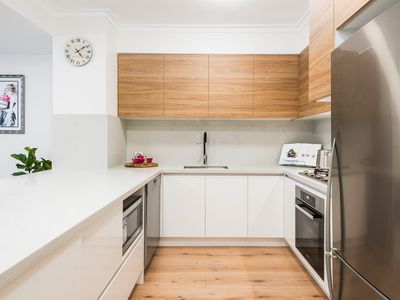 2206 / 184  Grey Street, South Brisbane