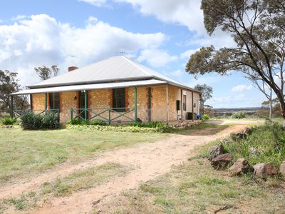 1439 Bowhill Road, Ettrick