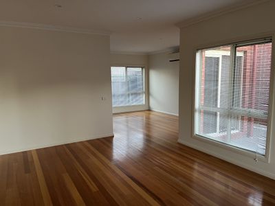 2 / 19 Marshall Street, Newtown