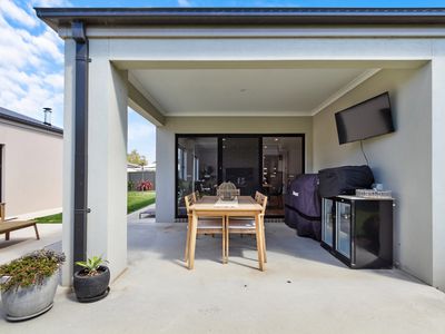 29 Swan Lake Drive, Sale