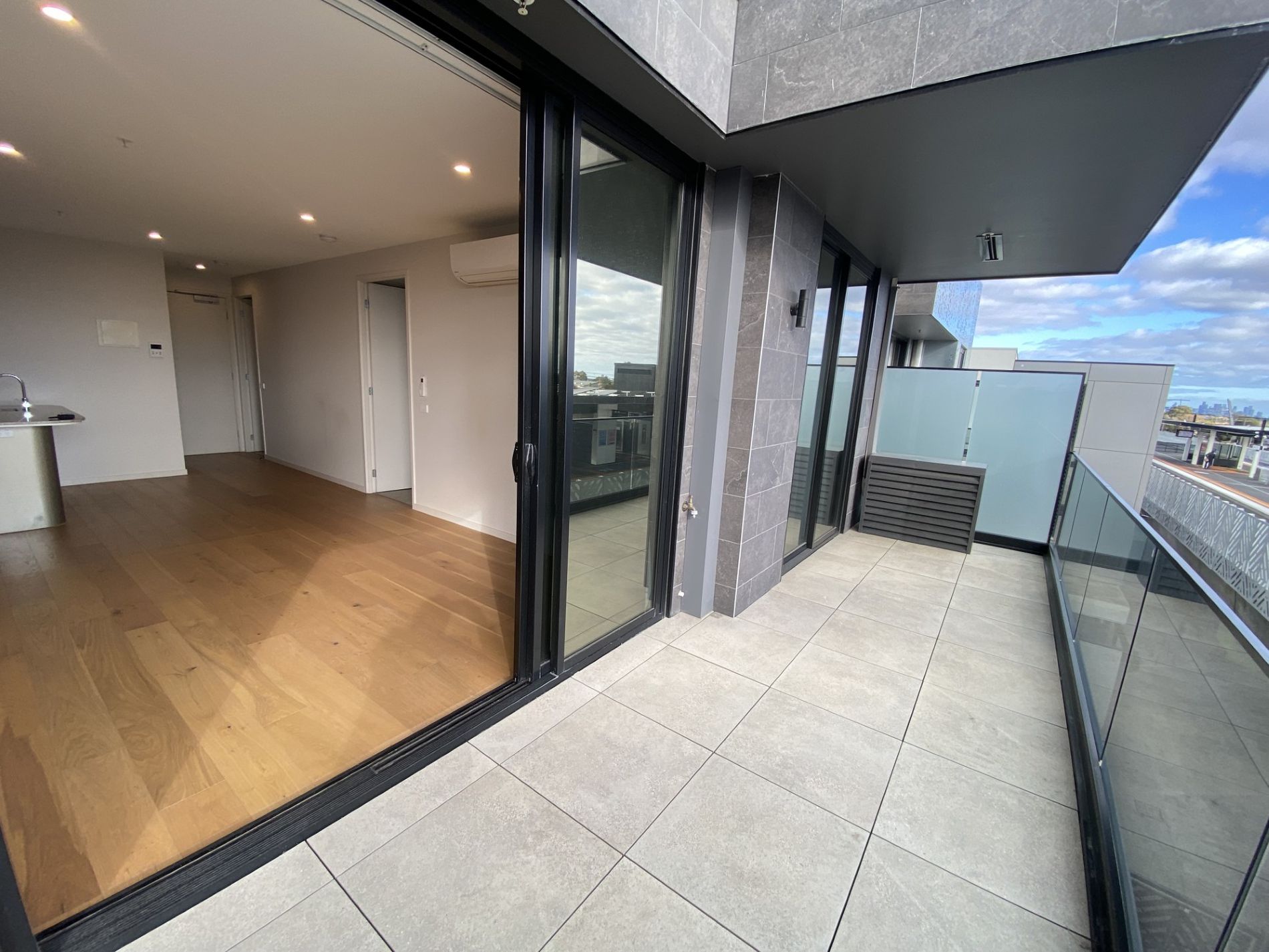 304a / 51 Johnson Street, Reservoir