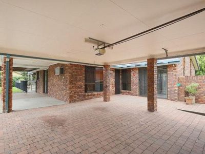 18 Lurnea Crescent, Mountain Creek