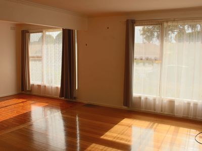5 Charles Street, Belmont