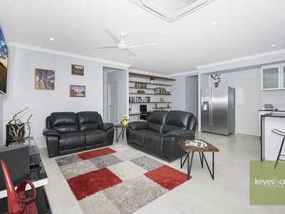 11 Pebblestone Drive, Kirwan