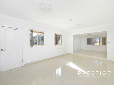 5 Elke Crescent, Chester Hill