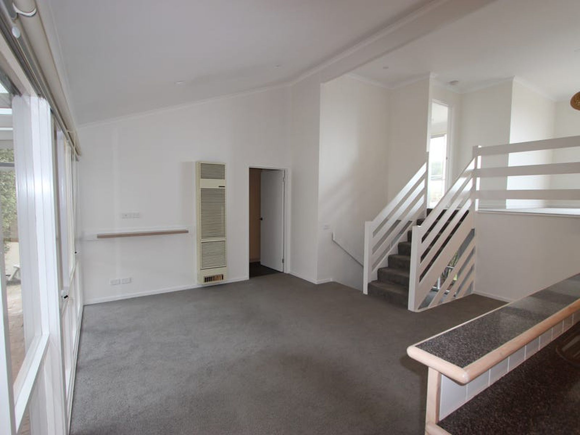 2 / 38 Wandana Drive, Wandana Heights