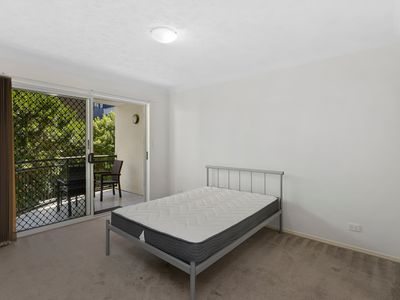 3 / 10 Lissner Street, Toowong