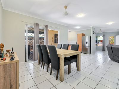 11 Buckingham Street, Gunn
