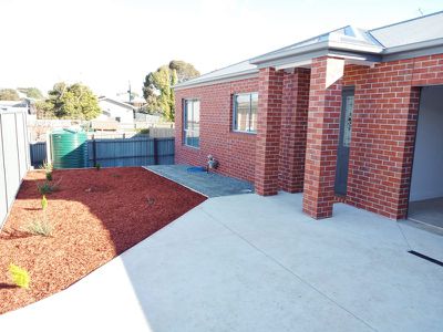 2 / 6 Synnott Street, Hamlyn Heights