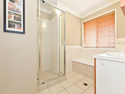 4 Ridgeway Court, Rochedale South