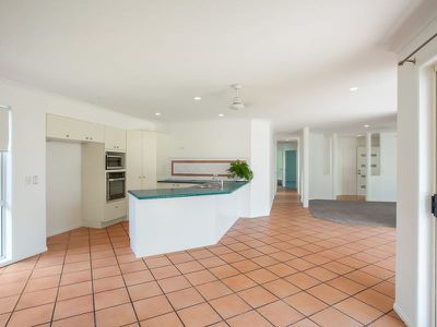 1 Broadleaf Court, Tewantin