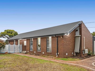 68 Talintyre Road, Sunshine West