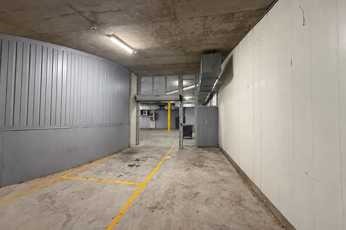 Shop 5 & Storage / 12-16 MacMahon Place, Menai