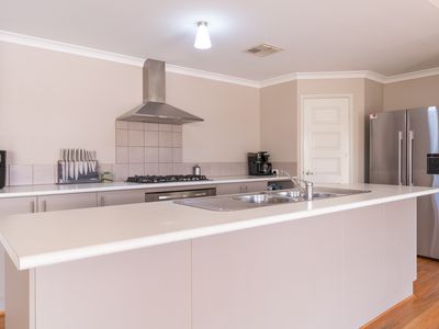 10 Pavonia Parade, Baldivis