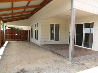 6 PROSPECT RISE, Yea