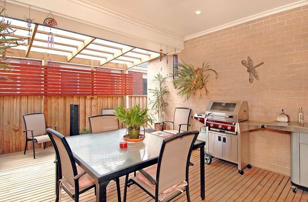 25 Dalwhinnie Crescent, Craigieburn