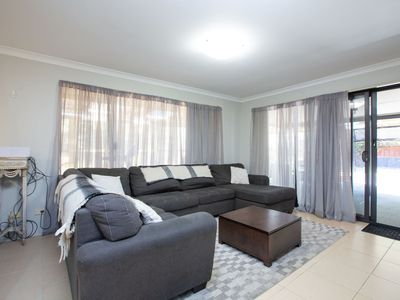 17 Burwood Road, Australind