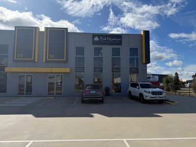 10 / 220 Maidstone Street, Altona