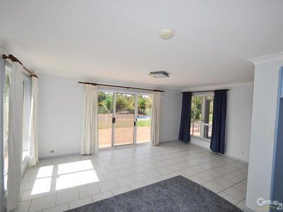 8 Pine Knoll Drive, Dubbo