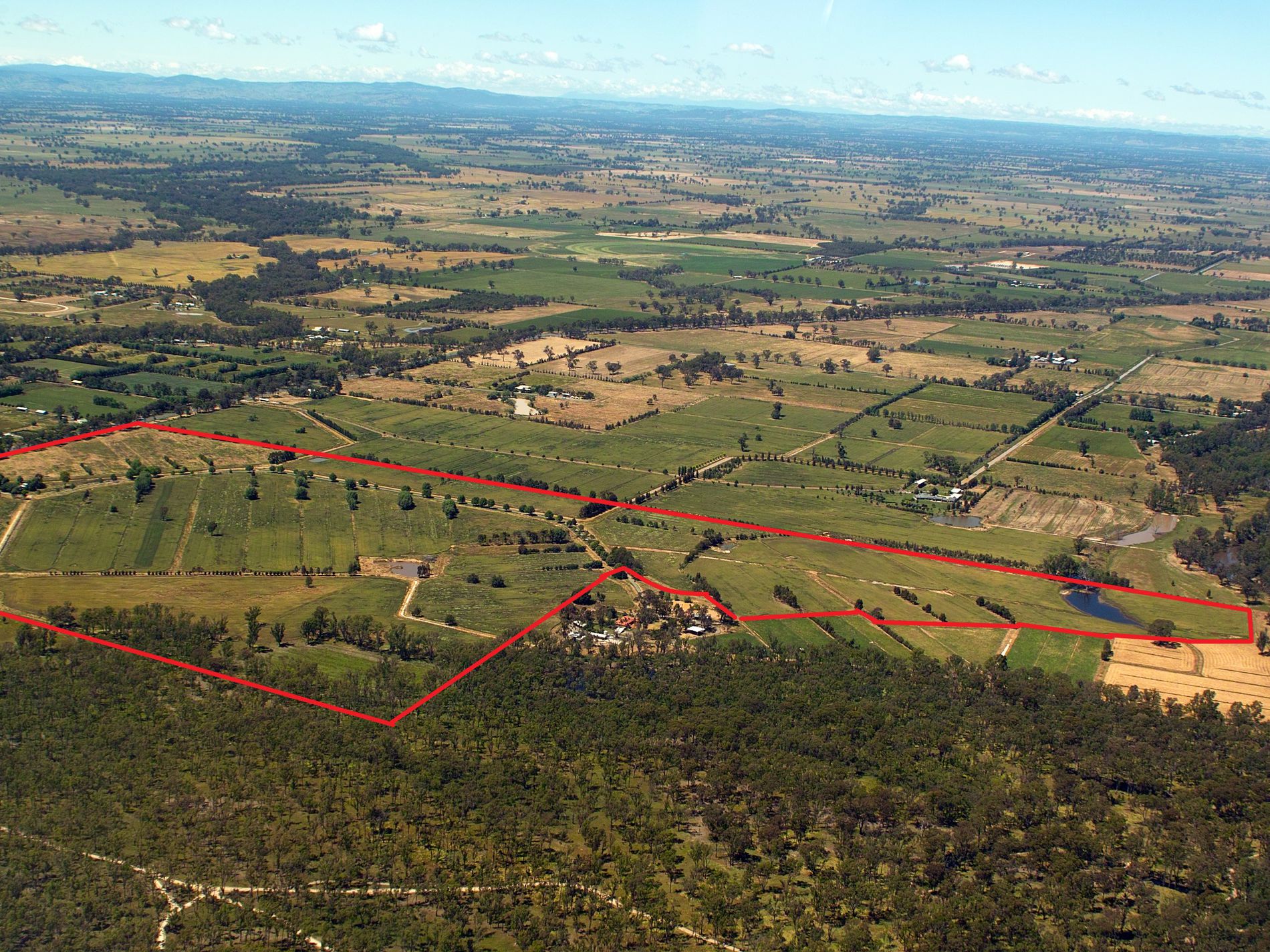 7185 Goulburn Valley Highway, Kialla West