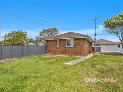 6 Lake Entrance Road, Warilla