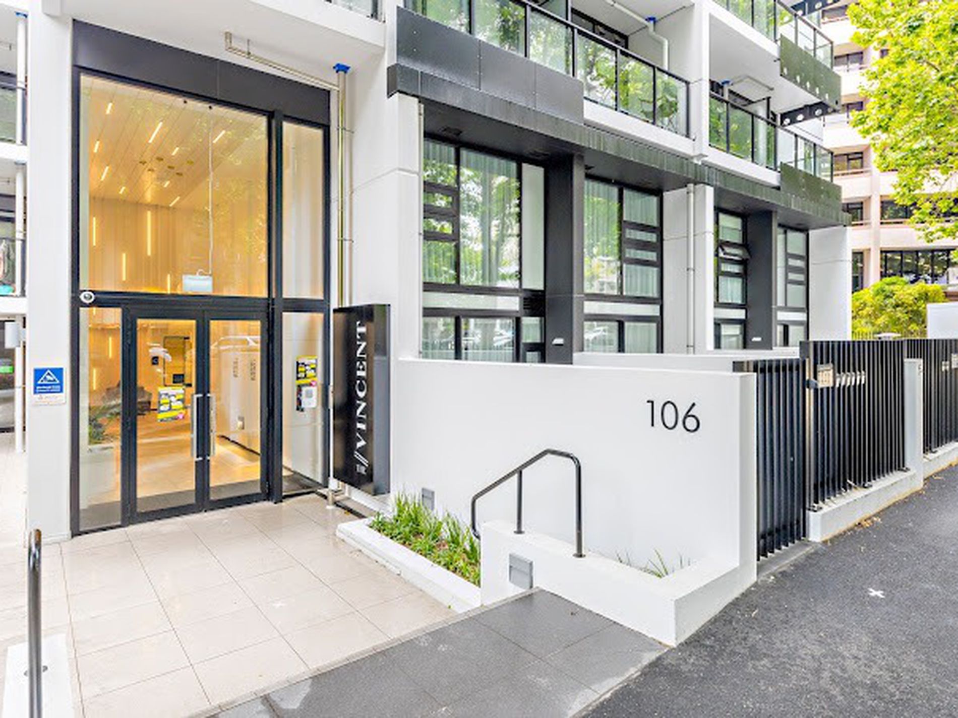 1411B / 106 Vincent Street, City Centre