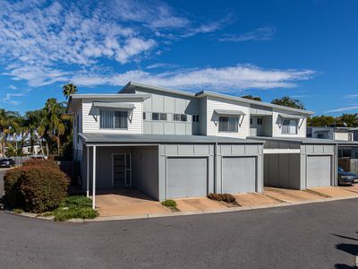 27 / 108 Cemetery Road, Raceview