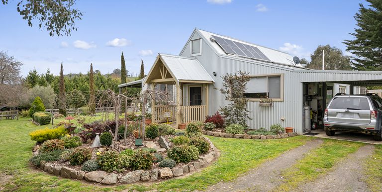 15 Main Street , Strathbogie