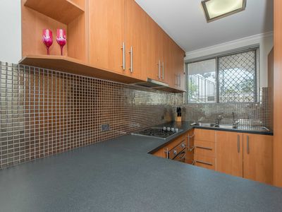 2/145-147 Cambridge Street, West Leederville