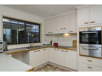 4 Oakland Drive, Tewantin