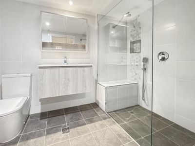 2312 / 27 Little Collins, MELBOURNE, Melbourne - Thumbnail 8