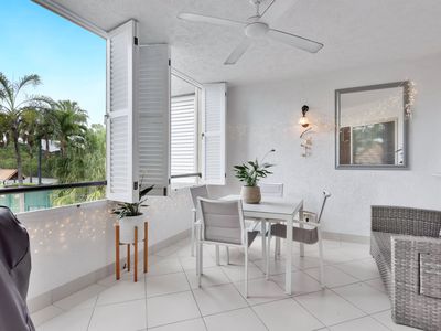 809 / 2-10 Greenslopes Street, Cairns North