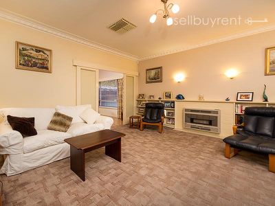 2 WOODLAND STREET, Wodonga