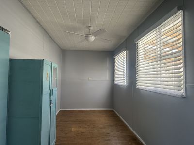 6 Lyons Road, Sussex Inlet