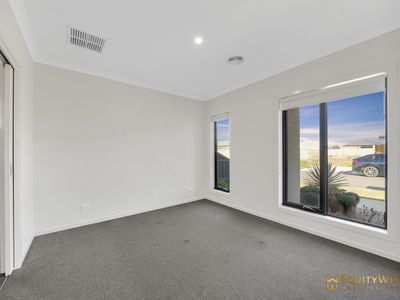 3 Tara Crescent, Wyndham Vale