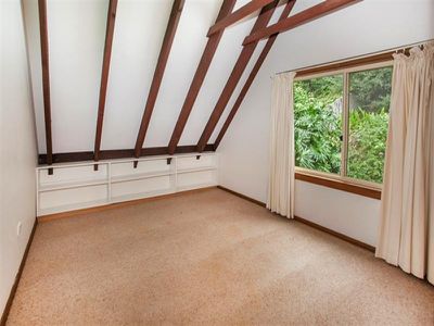 6 Ashley Ave, Farmborough Heights