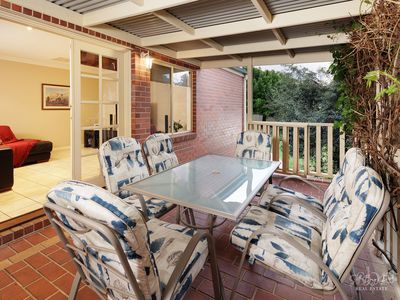 8 LYTHAM COURT, Wodonga