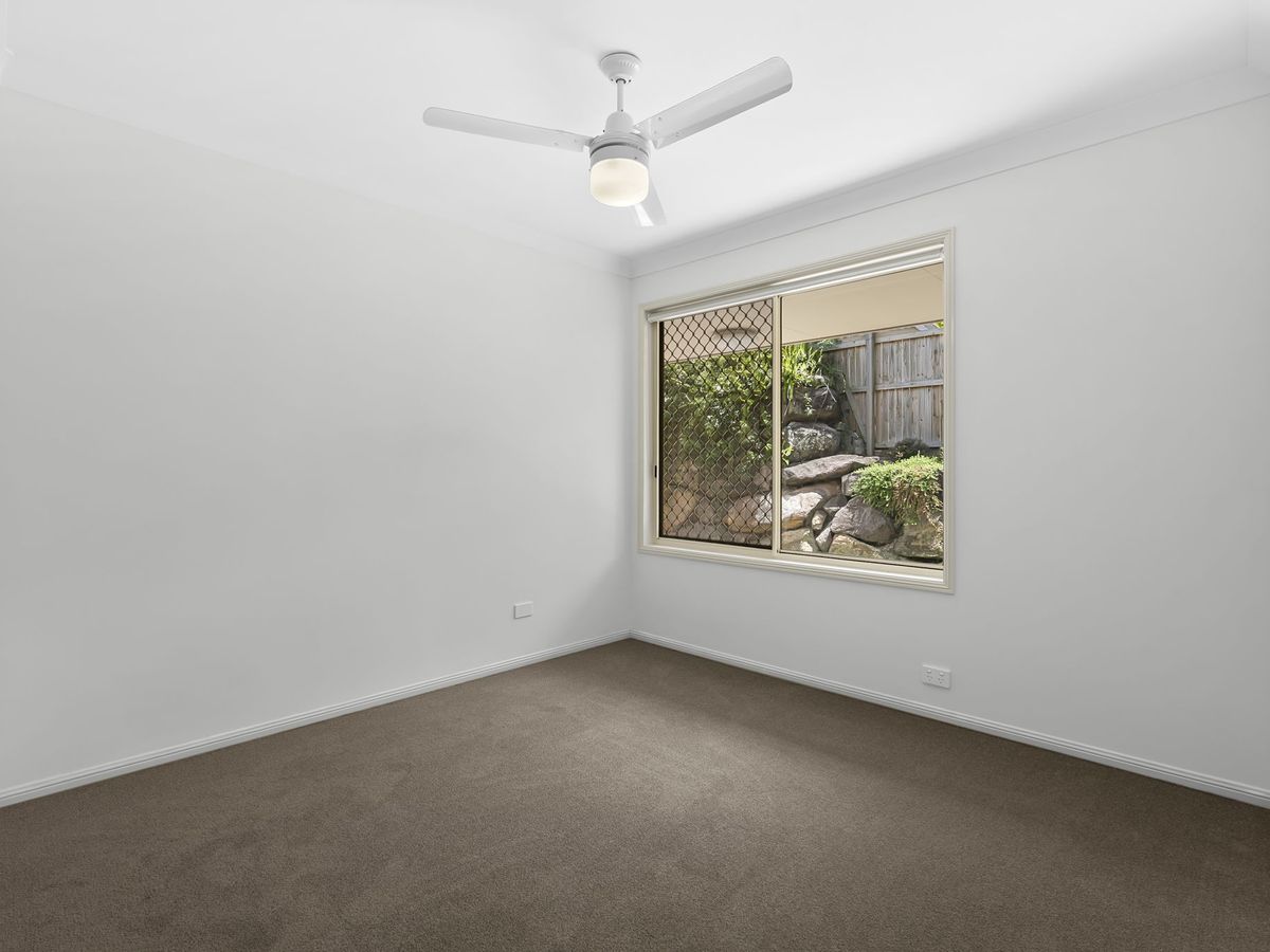 15 / 7 Titania Street, Morningside