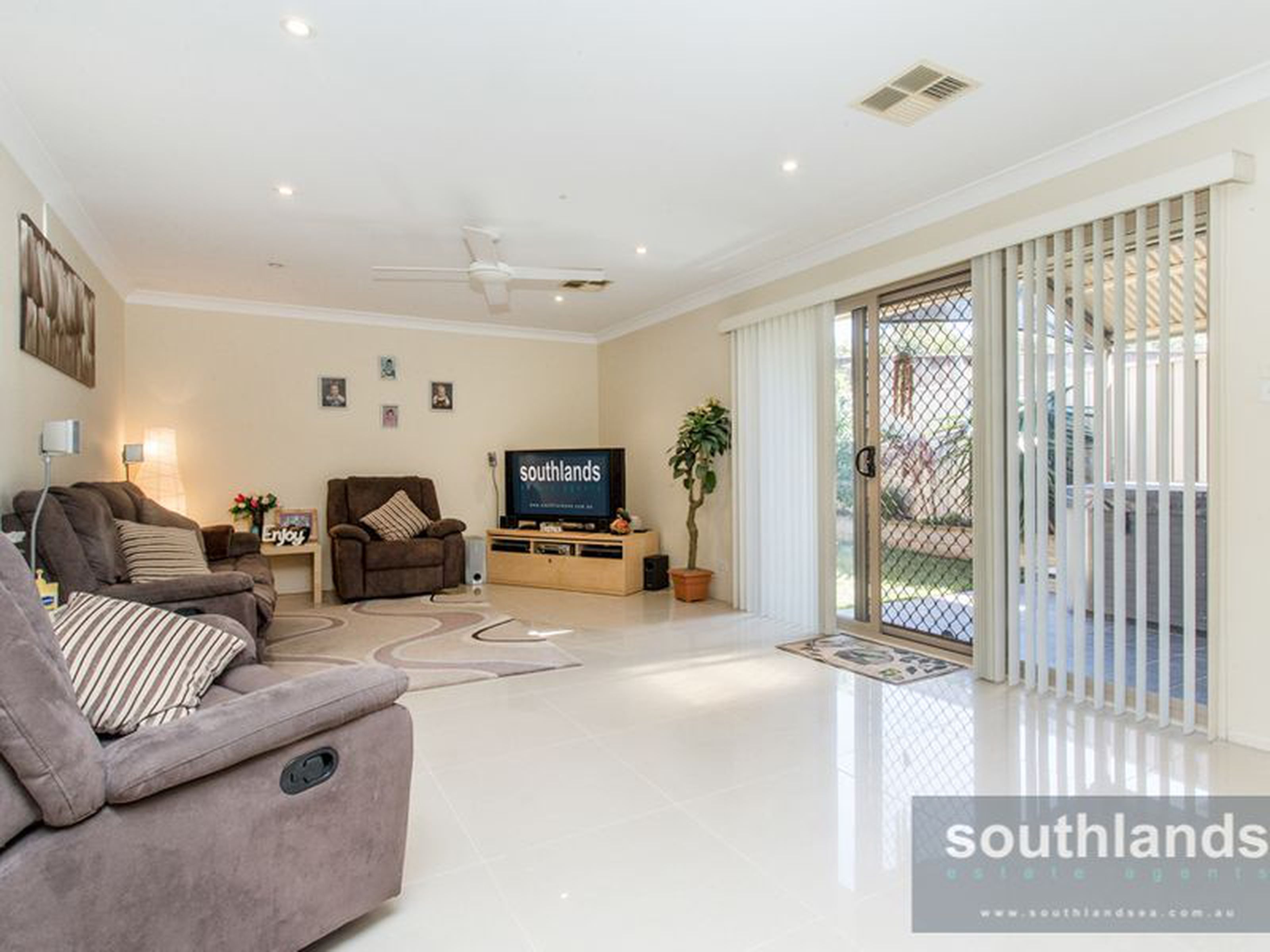 23 Heaton Ave, CLAREMONT MEADOWS