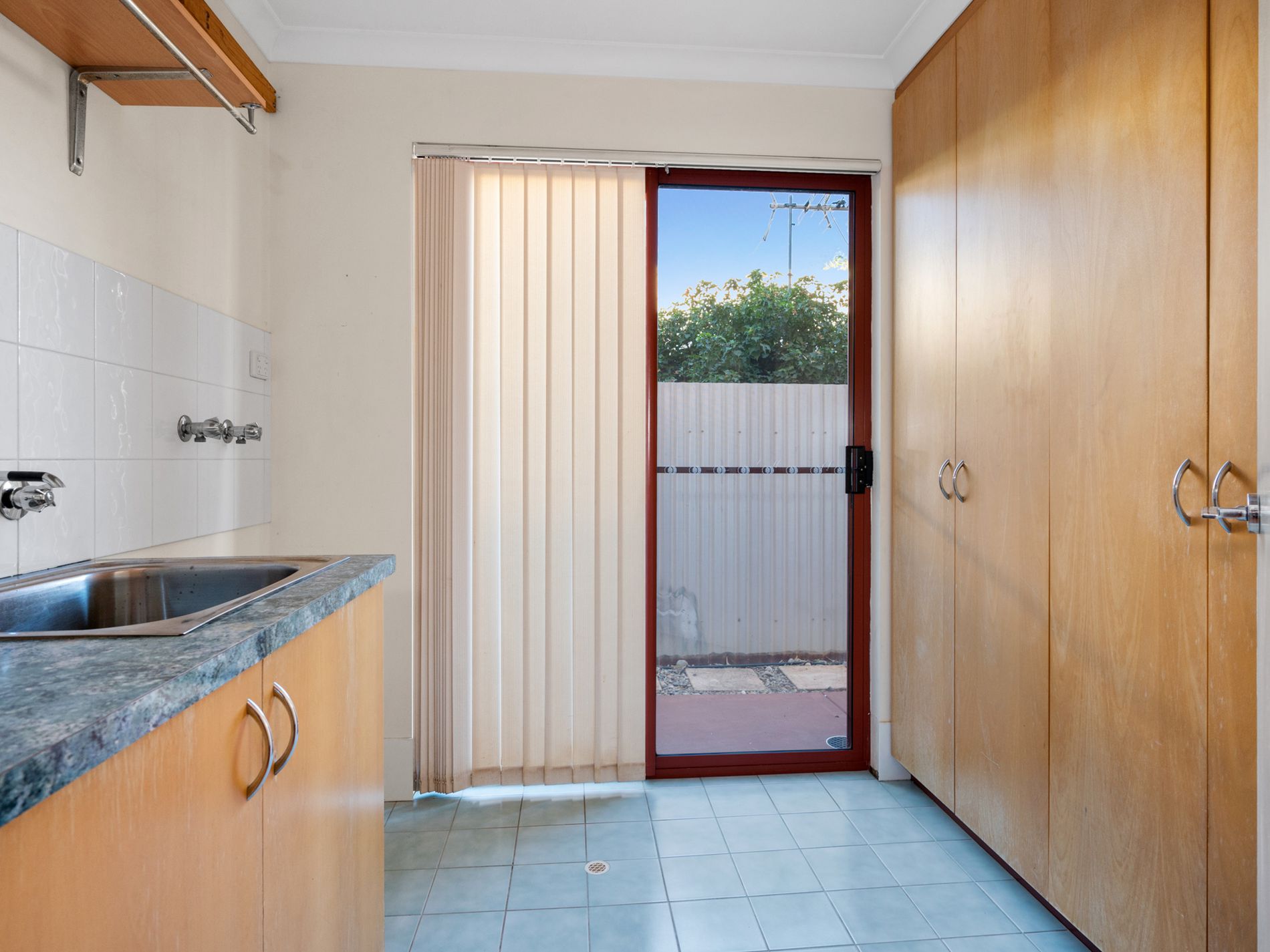 2 / 29 Collins Street, Piccadilly