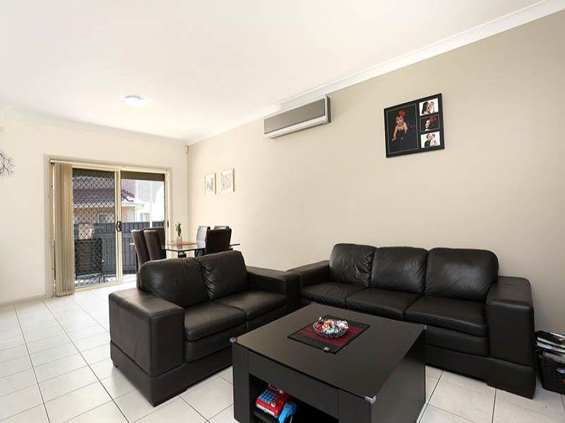 2 / 21 Mary Cres, Liverpool