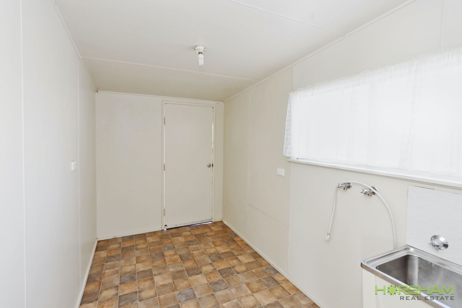6 Queen Street, Horsham