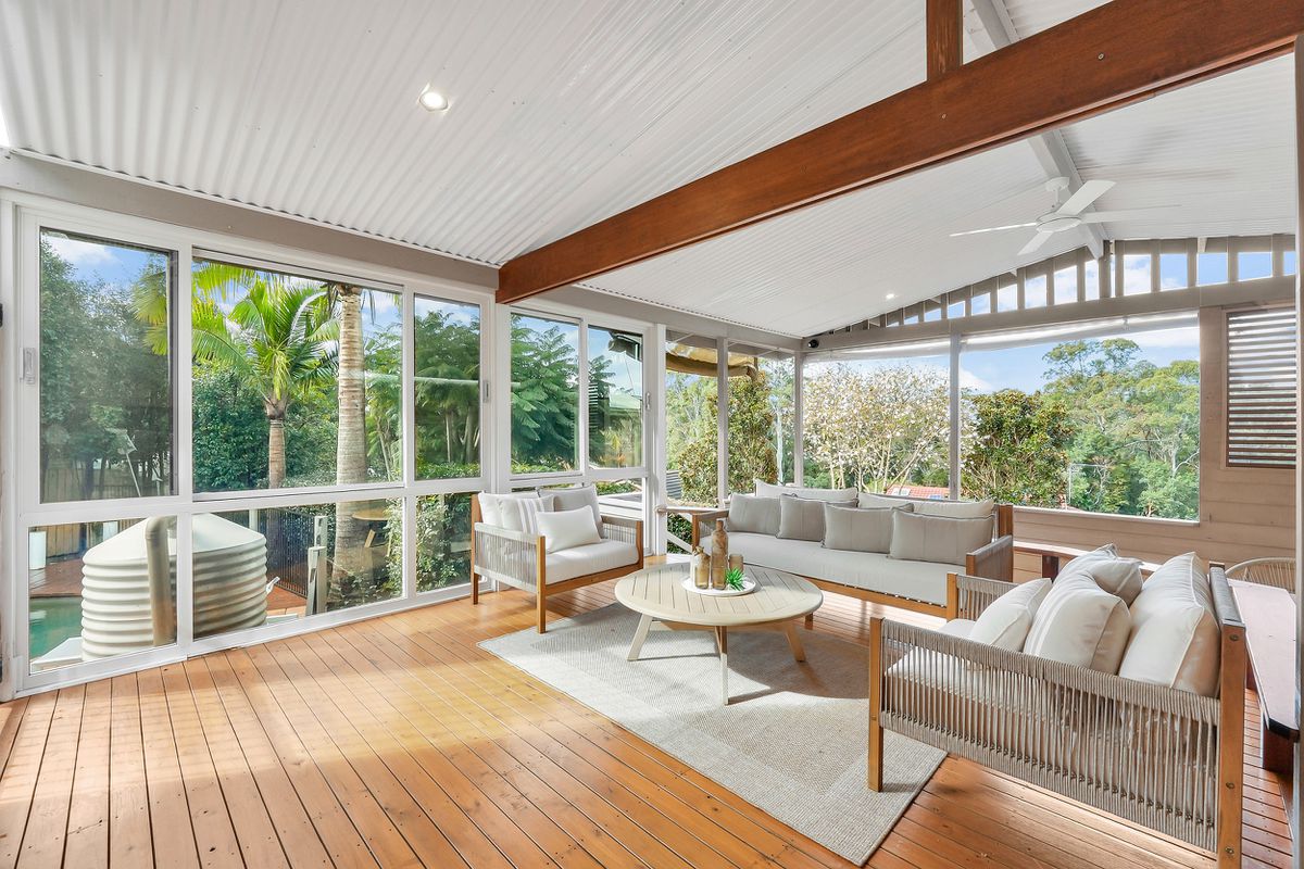 6 Robinia Parade, Springfield